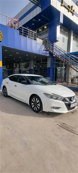 Nissan Maxima